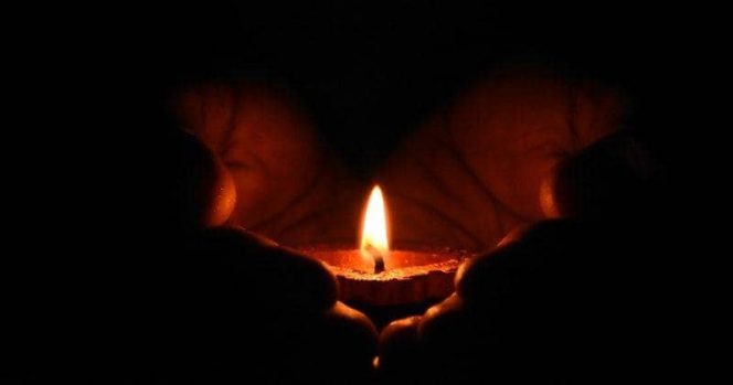 
					Sebagian Wilayah Seunagan Timur Padam Listrik di Malam Takbiran