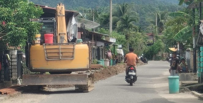 
					Pembangunan Pipa SR Tinggalkan Beban, Dinas PUPR Abdya Diminta Bertanggungjawab