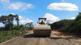 Foto dok PUPR Aceh Barat/ peningkatan ruas jalan Blang Mee-Seuradeuk, Kecamatan Woyla Timur Kamis (16/4/2026)