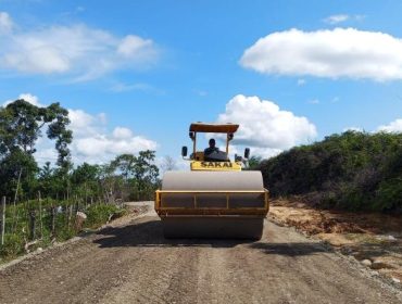 Foto dok PUPR Aceh Barat/ peningkatan ruas jalan Blang Mee-Seuradeuk, Kecamatan Woyla Timur Kamis (16/4/2026)