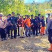 Apel pasukan relawan untuk pencarian orang hilang di pegunungan Gampong Babah Lhung, Blangpidie. 