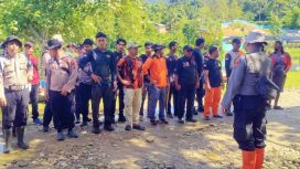 Apel pasukan relawan untuk pencarian orang hilang di pegunungan Gampong Babah Lhung, Blangpidie. 