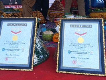 Penghargaan Rekor MURI Meuseuraya Toet Leumang dan Tape Terbanyak di Abdya