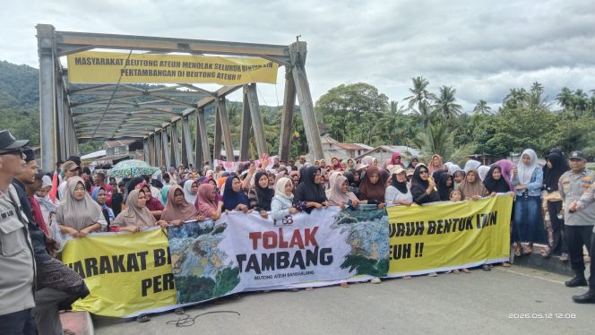 
					Masyarakat Gelar Aksi Unjuk Rasa Tolak Segala Jenis Tambang Legal di Beutong Ateuh 