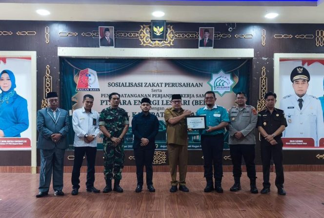 
					Taat Bayar Zakat, PT Socfindo Seumayam Dapat Penghargaan dari Bupati Nagan Raya