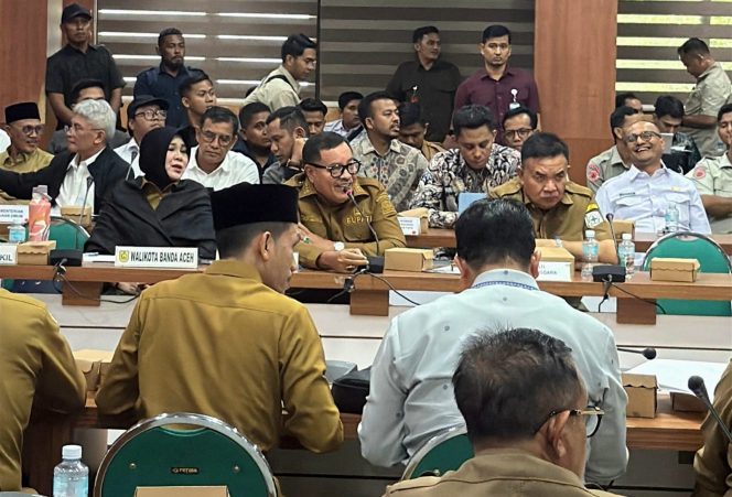 
					Tak Hanya Huntap, Bupati Nagan Raya Desak Pembangunan Sekolah dan Jembatan Pascabanjir