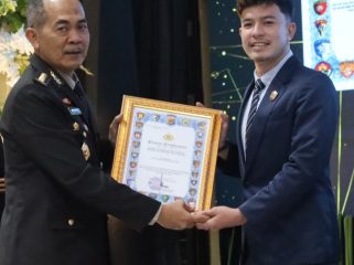 M.Khaisar Petani Muda Aceh Terima Penghargaan Pada Hari Bhayangkara ke 80 di Polda Aceh /Rabu (1/7/2026) foto ist