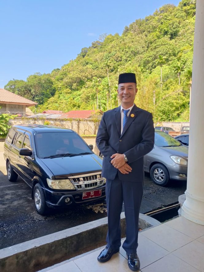 
					Pengadaan Mobil Dinas Rp1,87 Miliar Sebelum Bupati Aceh Selatan Dilantik, Haji Mirwan lebih Memilih Pakai Kendaraan Pribadi 