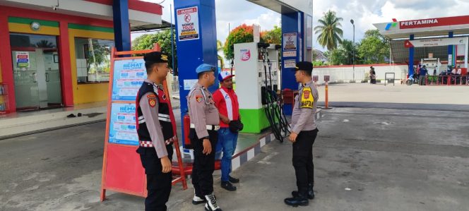 
					Polres Nagan Raya Perkuat Pengamanan SPBU, Antrean Kendaraan Diatur Agar Tak Ganggu Lalu Lintas